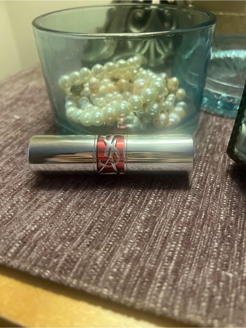Yves Saint Laurent Rouge Volupté Candy Glaze Double Care Balm - Red Thrill - Picture 2 of 10